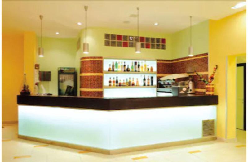 Hotel Cristina Rocca San Giovanni Exteriör bild