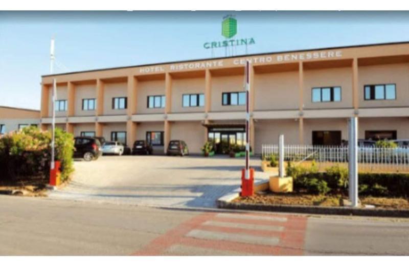 Hotel Cristina Rocca San Giovanni Exteriör bild