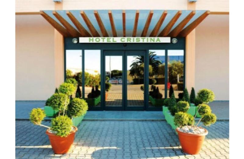 Hotel Cristina Rocca San Giovanni Exteriör bild