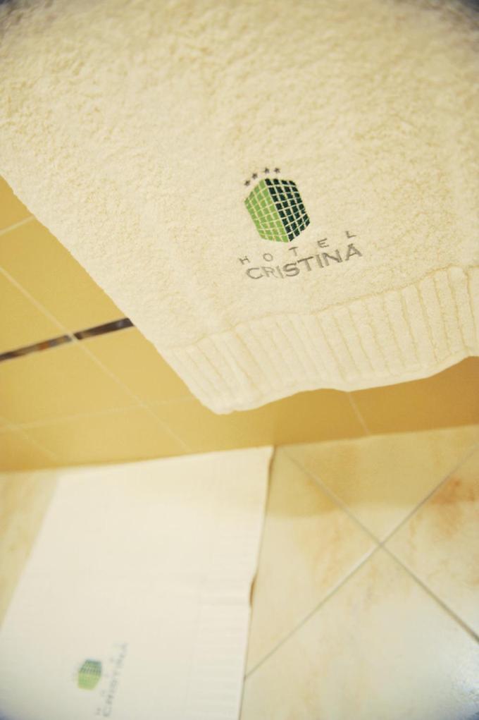 Hotel Cristina Rocca San Giovanni Exteriör bild