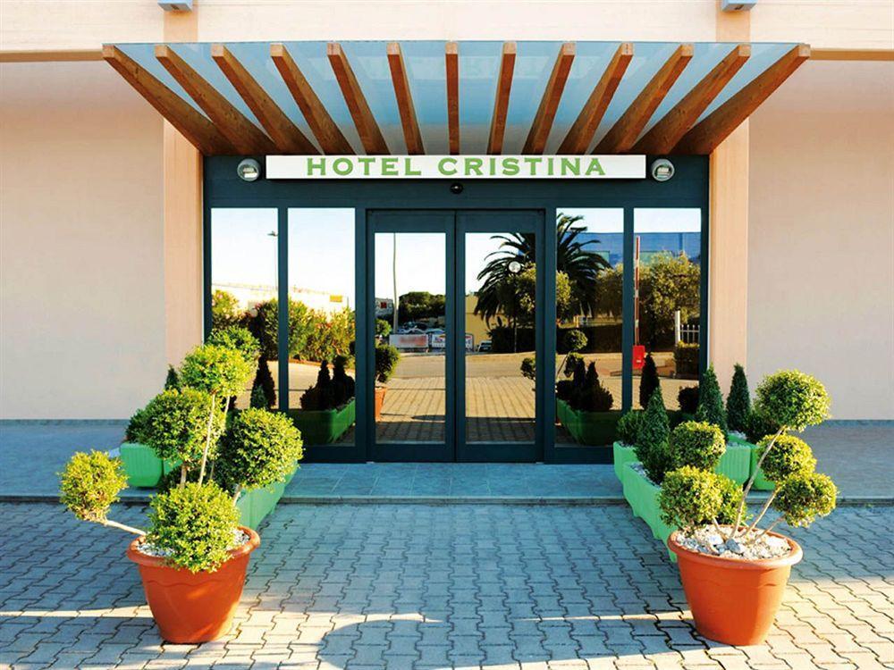 Hotel Cristina Rocca San Giovanni Exteriör bild