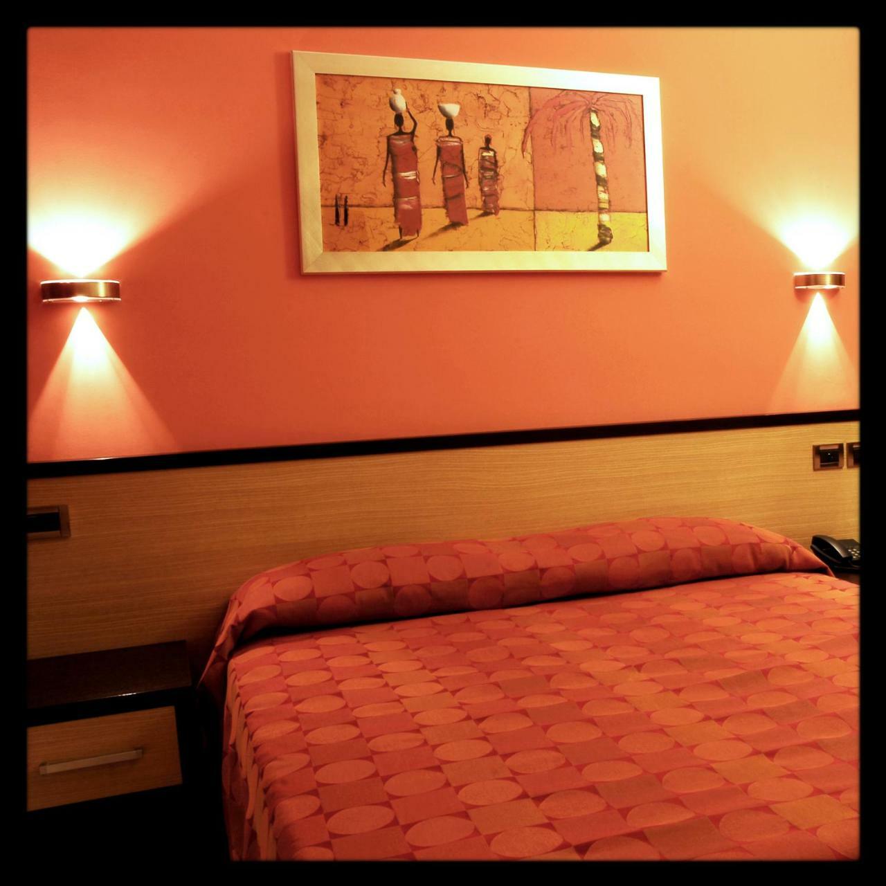 Hotel Cristina Rocca San Giovanni Exteriör bild